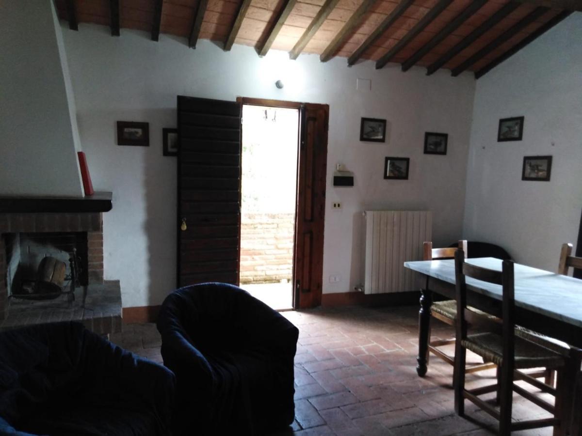 Agritur Villa Osvaldo Castiglione Del Lago Perugia Colazione Piscina Acqua Salata Bagian luar foto