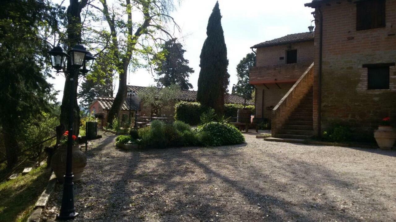 Agritur Villa Osvaldo Castiglione Del Lago Perugia Colazione Piscina Acqua Salata Bagian luar foto